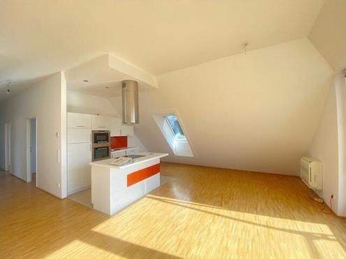 Moderne 4-Zimmer-Wohnung mit Balkon in 1120 Wien - Ihr neues Zuhause wartet!