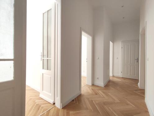 Moderne 3-Zimmer Wohnung mit Altbaucharme! Hochwertige Ausstattung und ideale Anbindung - Nhe U1 Sdtiroler Platz!