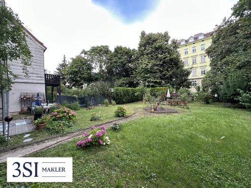 Teilsanierte 2-Zimmer-Altbauwohnung im Herzen des 7. Bezirks - in Top-Lage direkt bei der Burggasse