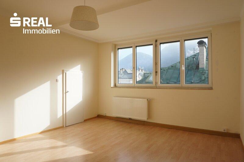 Wohnbereich mit Blick Richtung Gaisberg