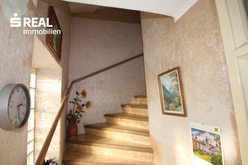 Stiegenaufgang ins OG