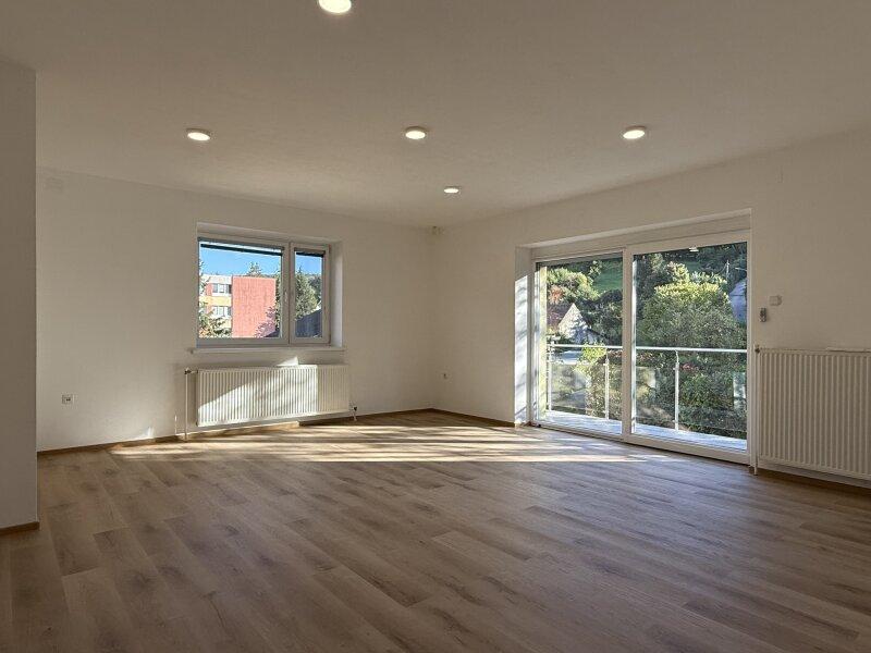 Obergeschoss - Wohnzimmer mit Balkon