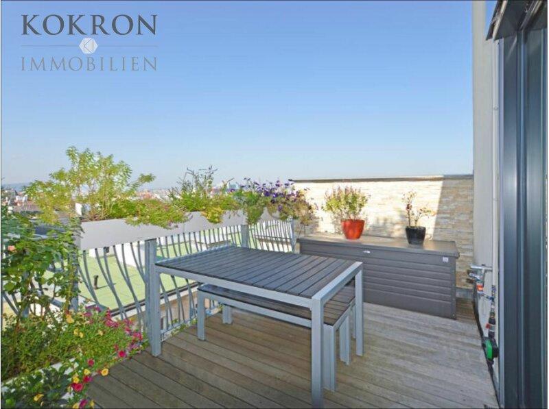 Terrasse bei Wohnbereich inkl. Weber Gasgriller