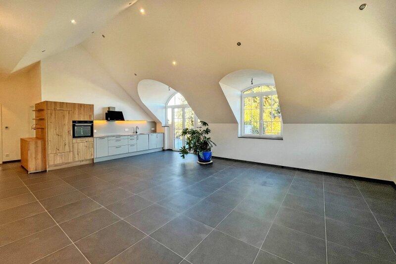 Wohnzimmer_Kche_Ausgang Terrasse