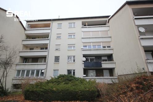 Ruhige 3-Zimmer-Wohnung mit groer Sd-Loggia und Weitblick