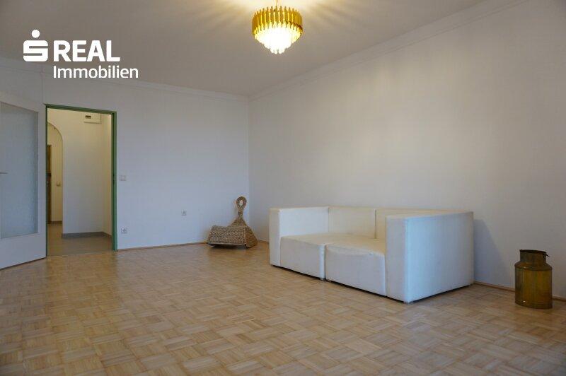 gemtlicher Wohn-/Schlafbereich