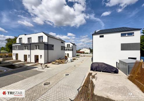 ZIEGELMASSIVHAUS  GARTEN  TERRASSE  2 PKW-STELLPLÄTZE  EIGENTUMSGRUND  FISCHAMEND