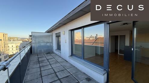 /GROßE TERRASSE / NÄHE UBAHN / 2-ZIMMER WOHNUNG