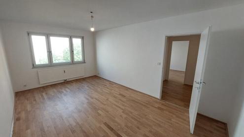 86 m� Wohnung mit Loggia u. Garage