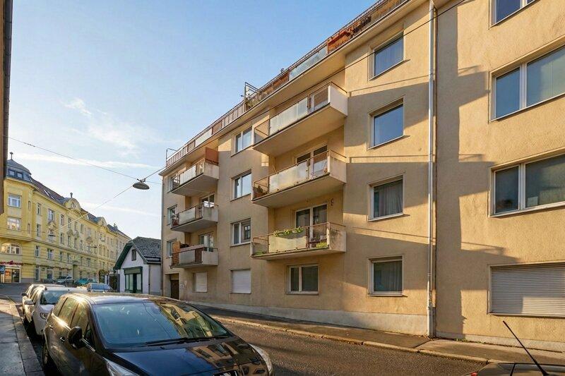 straenseitige Hausansicht (Ostseite)