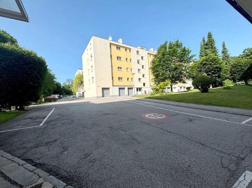 Erstbezug! Gro�z�gige sanierte Eigentumswohnung mit Loggia!