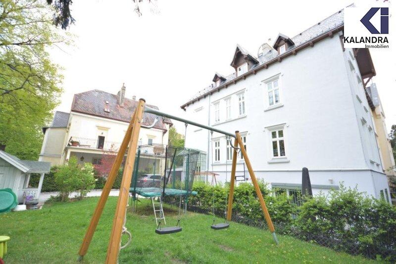 Hausansicht & Garten