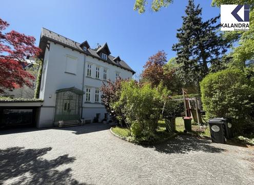 360 TOUR // REPR�SENTATIVE COTTAGE-VILLA