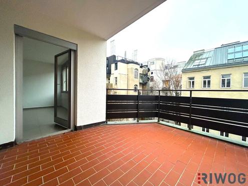 Traumaussicht im Neunten *** 2 Loggien *** Stellplatz *** Pool und Sauna *** zwischen Währinger Straße und Liechtensteinstraße *** Nähe U4 und U6