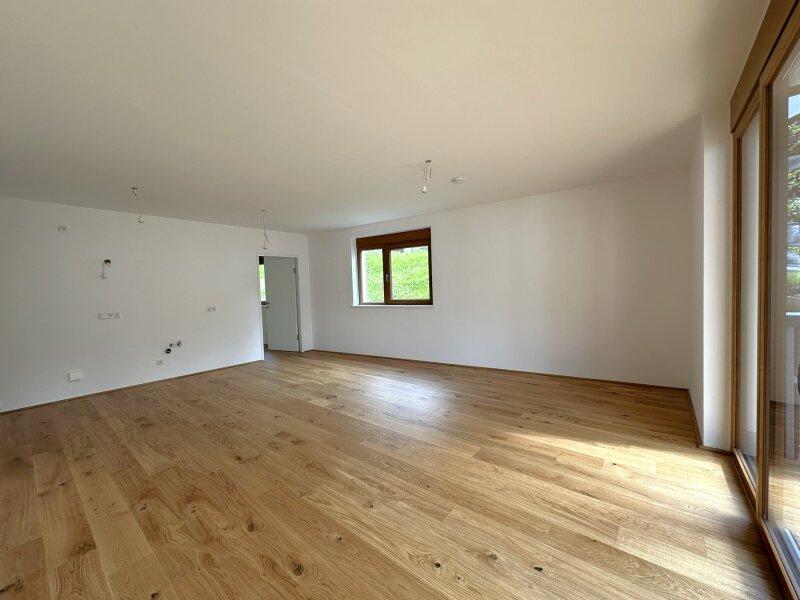 Wohnzimmer / K�che