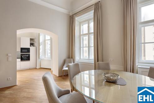 Vollm�blierte Altbauwohnung im Herzen der Wiener Innenstadt