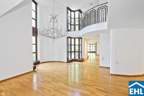 Stilvolle Villa mit Außenpool in exklusiver Grünruhelage des 19. Bezirks