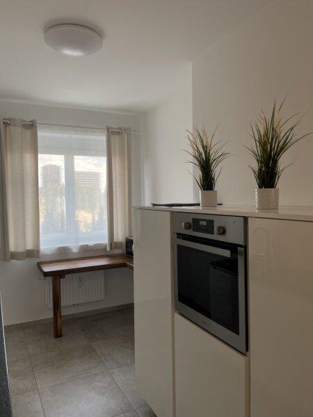 top eingerichtete K�che