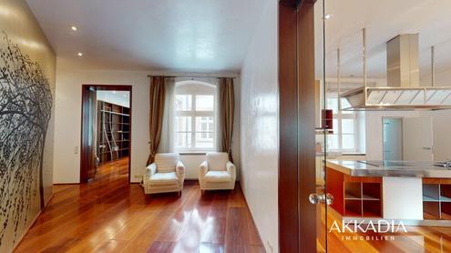 Urbaner Luxus mitten in Wien - Erstklassige Altbauwohnung in Toplage [A\]