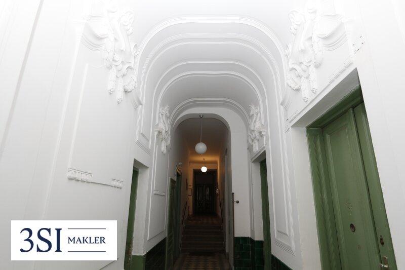 Entree mit Stuckdetails