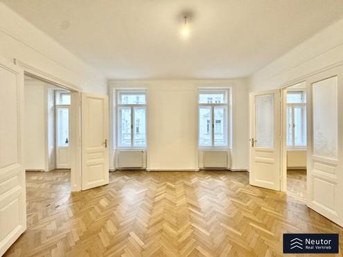 EXKLUSIVE LAGE | 4 ZIMMER ECKWOHNUNG IM STILALTBAU | NÄHE STEPHANSPLATZ
