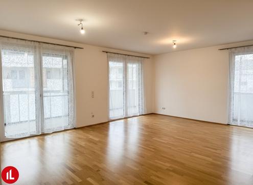 2 Zimmer mit riesen Loggia - traumhaft!!