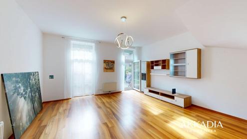 Maisonette mit Garten in renoviertem Backsteinbau - hell, modern, zentral