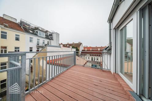 Heller 4-Zimmer Erstbezug mit Balkon, Nähe Kutschkermarkt