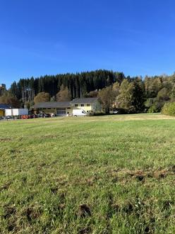 871 m� sonniger Baugrund in Toplage mit ausgezeichneter Infrastruktur