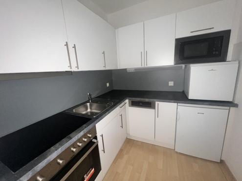 ++ m�blierte, zentral gelegene Mietwohnung im Erdgescho� ++