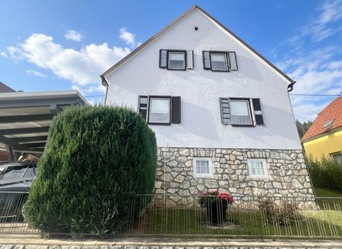 gem�tliches Wohnhaus in sch�ner Wohngegend und toller Aussicht