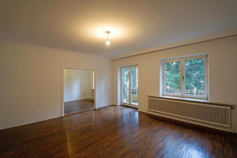 Wohnzimmer mit Terrassenausgang