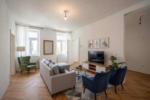 ++NEU++ Außergewöhnlicher 2-Zimmer Altbau-ERSTBEZUG! totale Hofruhelage!!