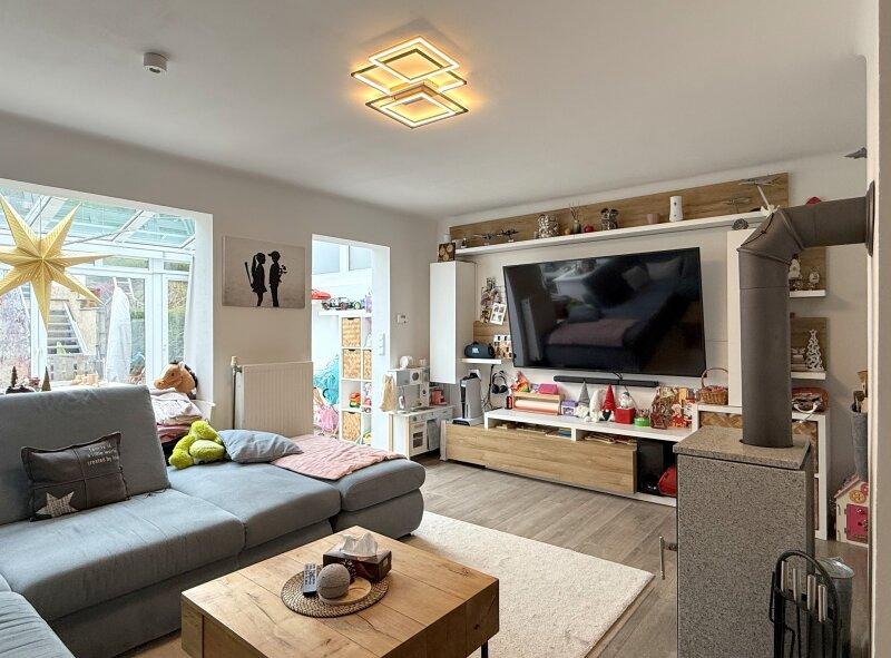 Wohnzimmer mit Wintergarten