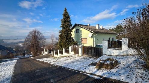 Gro�es Grundst�ck mit Haus f�r die ganze Familie- 8 Zimmer, Kamin und Nebengeb�ude - Ihr neues Zuhause!