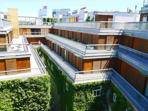 PERFEKTE STADTWOHNUNG MIT GROSSER GEMEINSCHAFTSTERRASSE