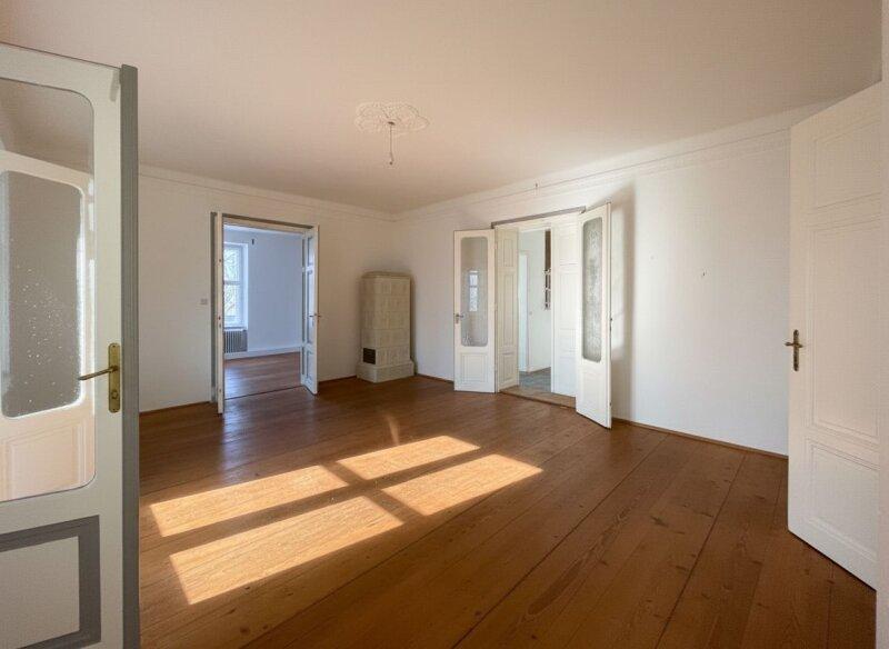 Zimmer 6 mit Kachelofen