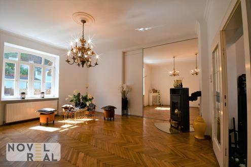 Ger�umige Wohnung auf 2 Ebenen mit gro�em Gartenanteil und Swimmingpool in BERNDORF