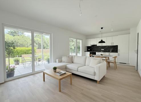 Erstbezug! Sch�ne Dreizimmerwohnung mit Garten