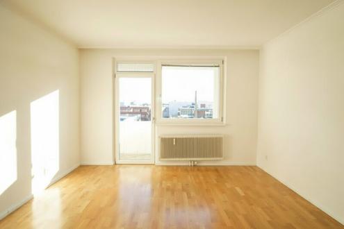 3 Zimmerwohnung mit Loggia und Fernblick bei der U1 Kagran