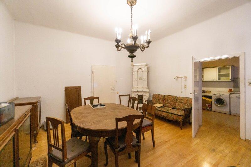 Zimmer linker Stra�entrakt