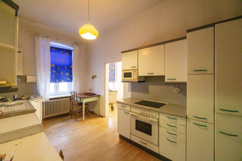 K�che linker Stra�entrakt