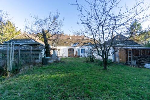 Wohnbaupotenzial in gefragter Lage - Grundst�ck mit Bestandsgeb�uden nahe Bahnhof H�tteldorf