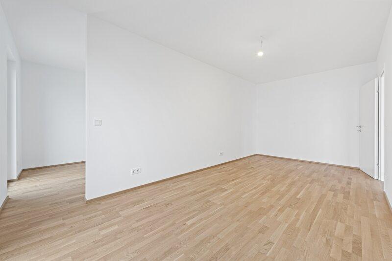 Zimmer mit Schrankraum