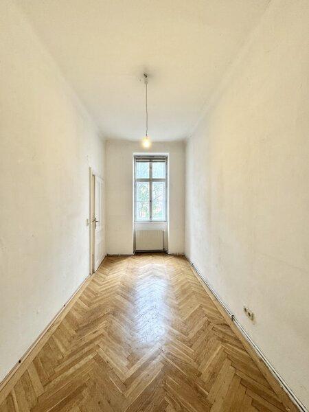 hofseitiges Kabinett