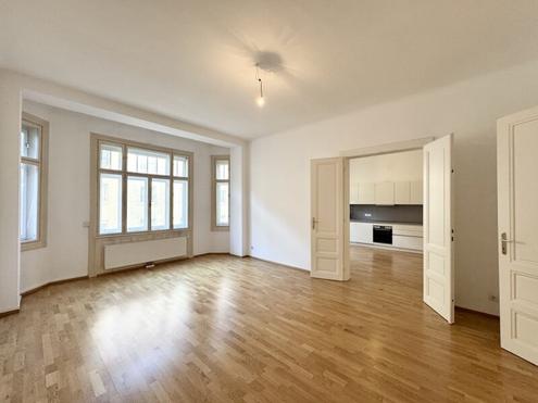 Wundersch�ner Stil-Altbau mit Erker! 3 Zimmer plus separate K�che n�chst Kunst Haus
