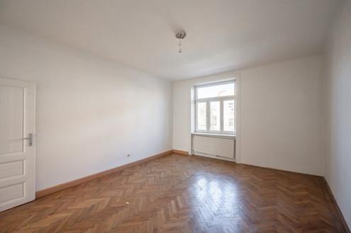 ++NEU++ Altbau mit Potenzial - gepflegte 2 Zimmer-Wohnung