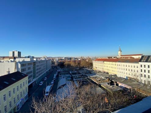 HERRLICHER FERNBLICK vom TURMZIMMER, direkt am MEIDLINGER MARKT!