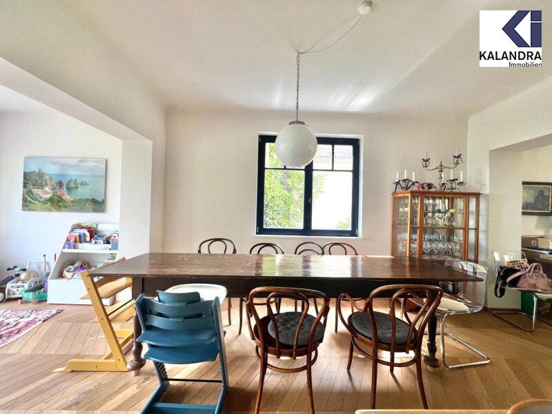 Wohn- Esszimmer mit K�che