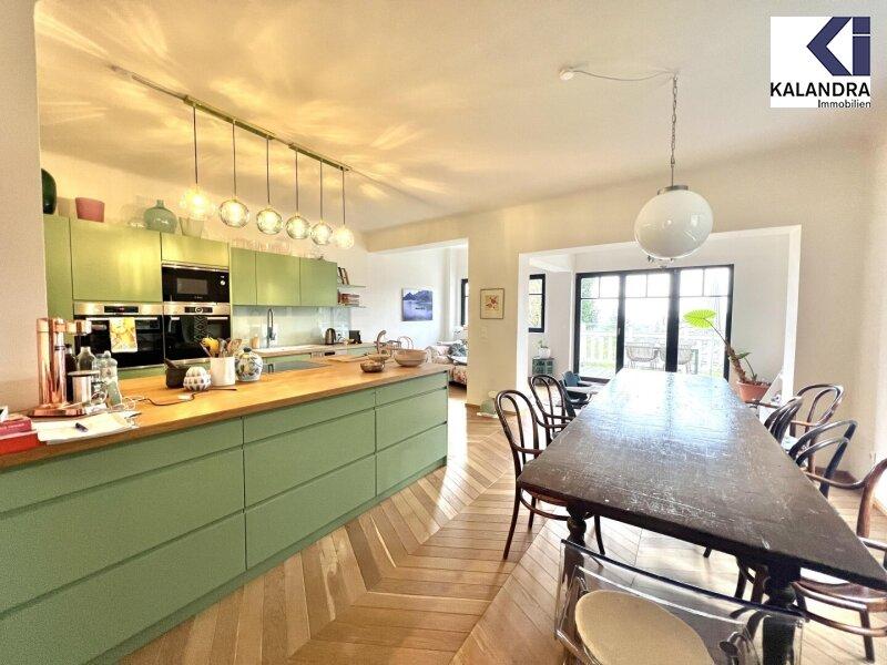 Wohn- Esszimmer mit K�che